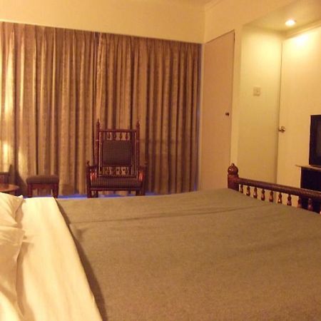 Hotel Bluehill Bhavnagar Εξωτερικό φωτογραφία