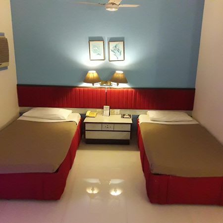 Hotel Bluehill Bhavnagar Εξωτερικό φωτογραφία