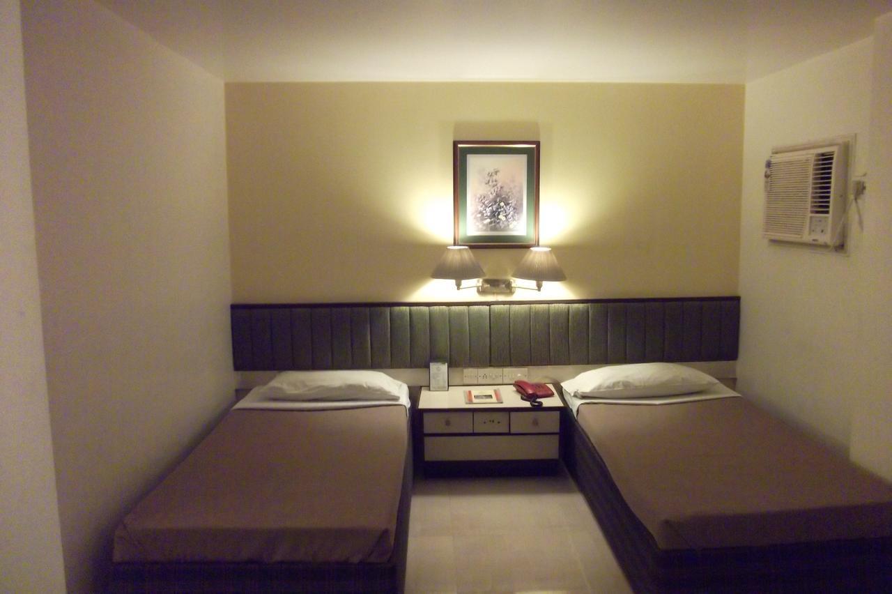 Hotel Bluehill Bhavnagar Εξωτερικό φωτογραφία
