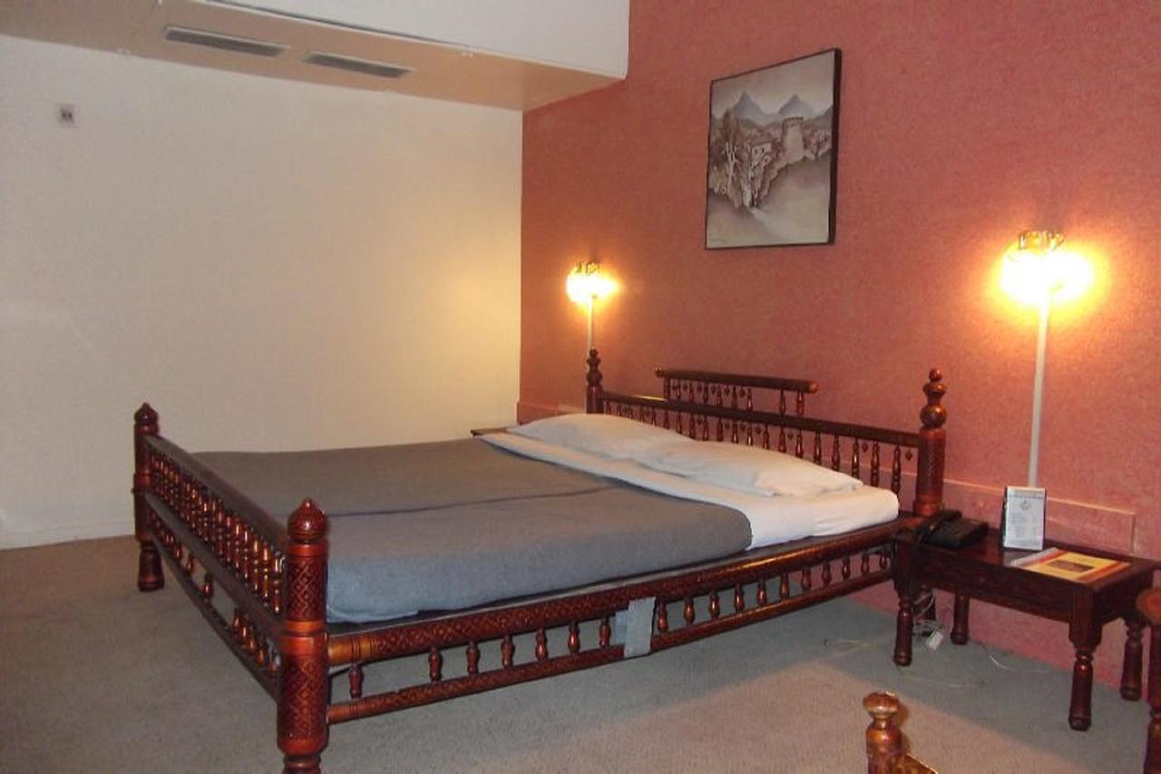 Hotel Bluehill Bhavnagar Εξωτερικό φωτογραφία