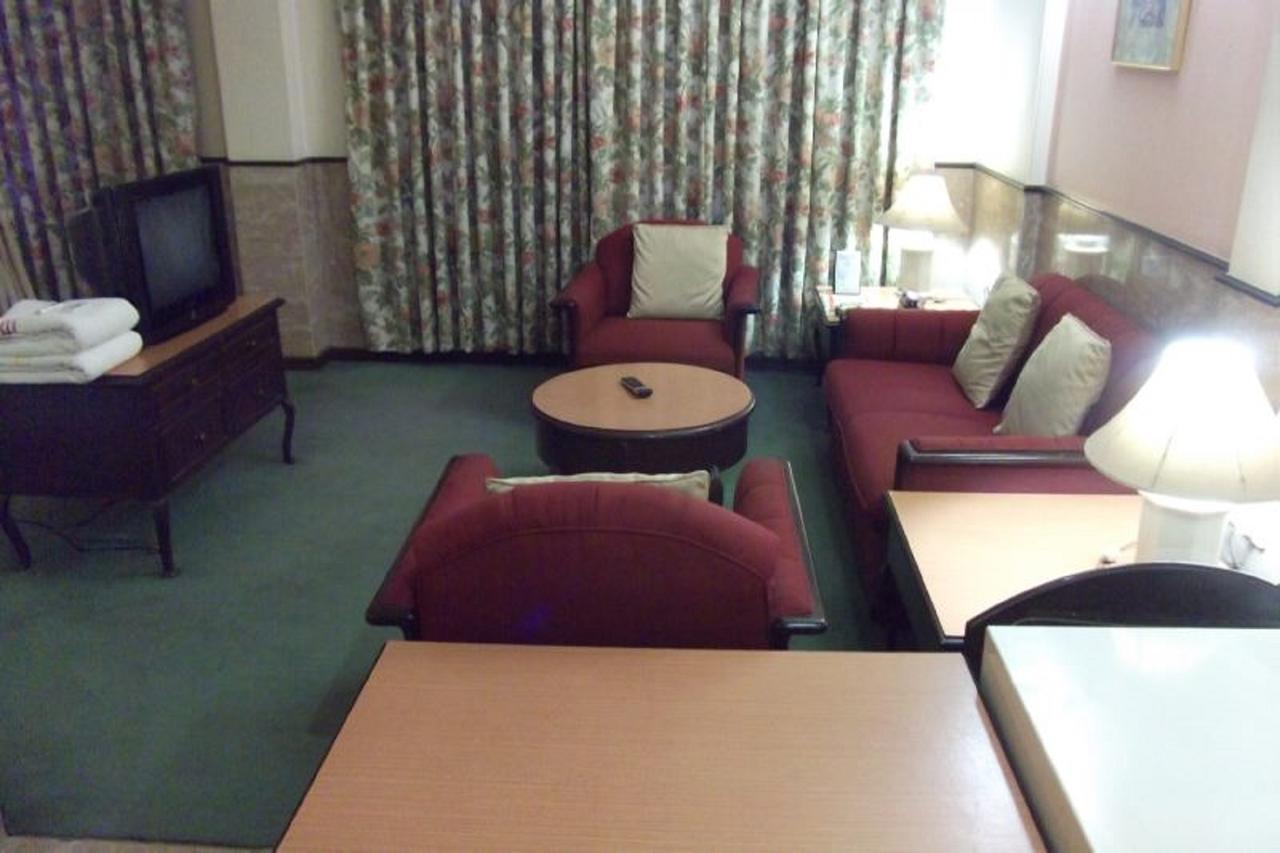 Hotel Bluehill Bhavnagar Εξωτερικό φωτογραφία