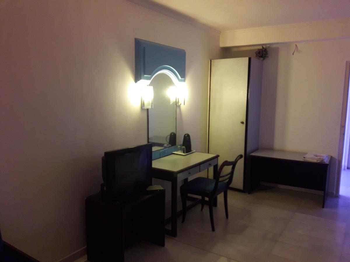 Hotel Bluehill Bhavnagar Εξωτερικό φωτογραφία
